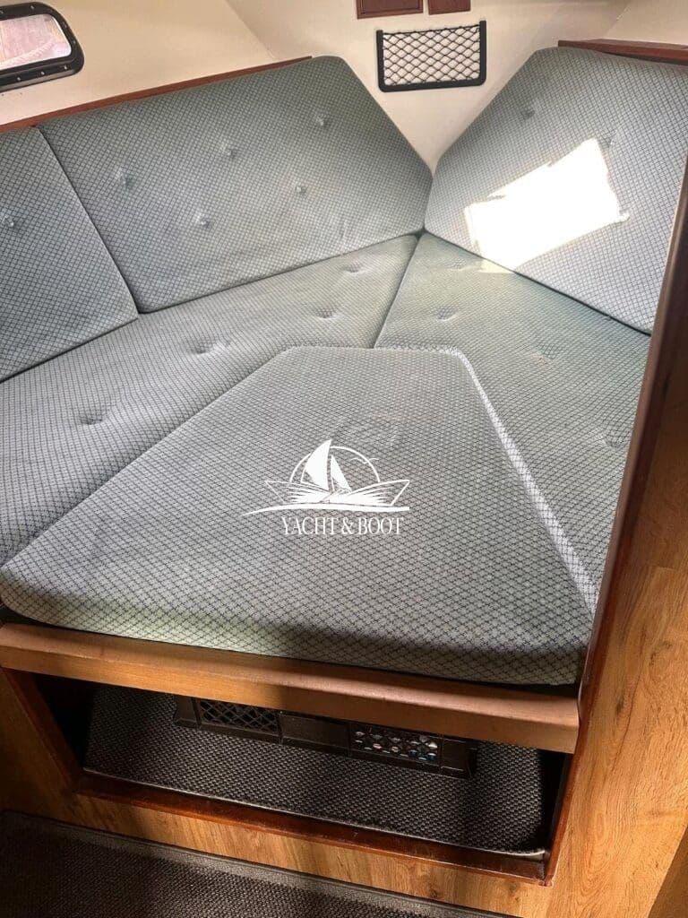Vacance Kruiser 35 mit Flybridge – Bild 11