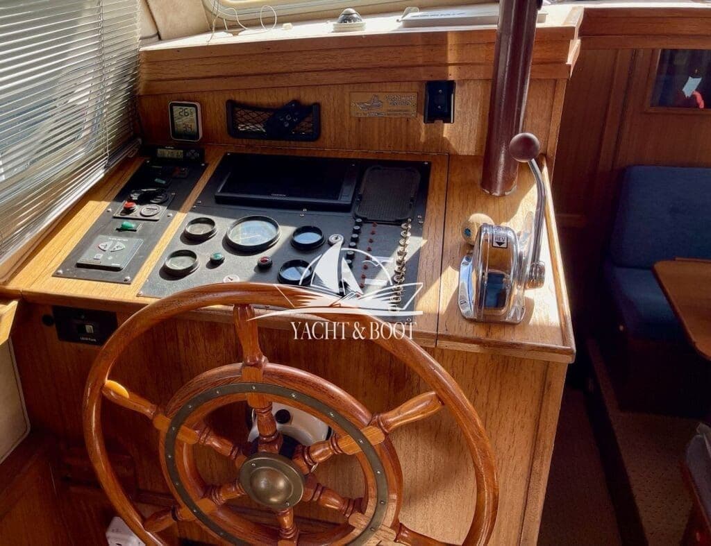 Gruno 1100 | Verdränger, Flybridge, 2 Steuerstände – Bild 6