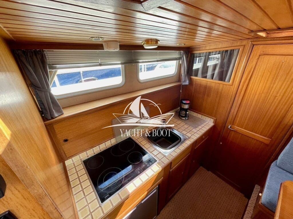 Gruno 1100 | Verdränger, Flybridge, 2 Steuerstände – Bild 15