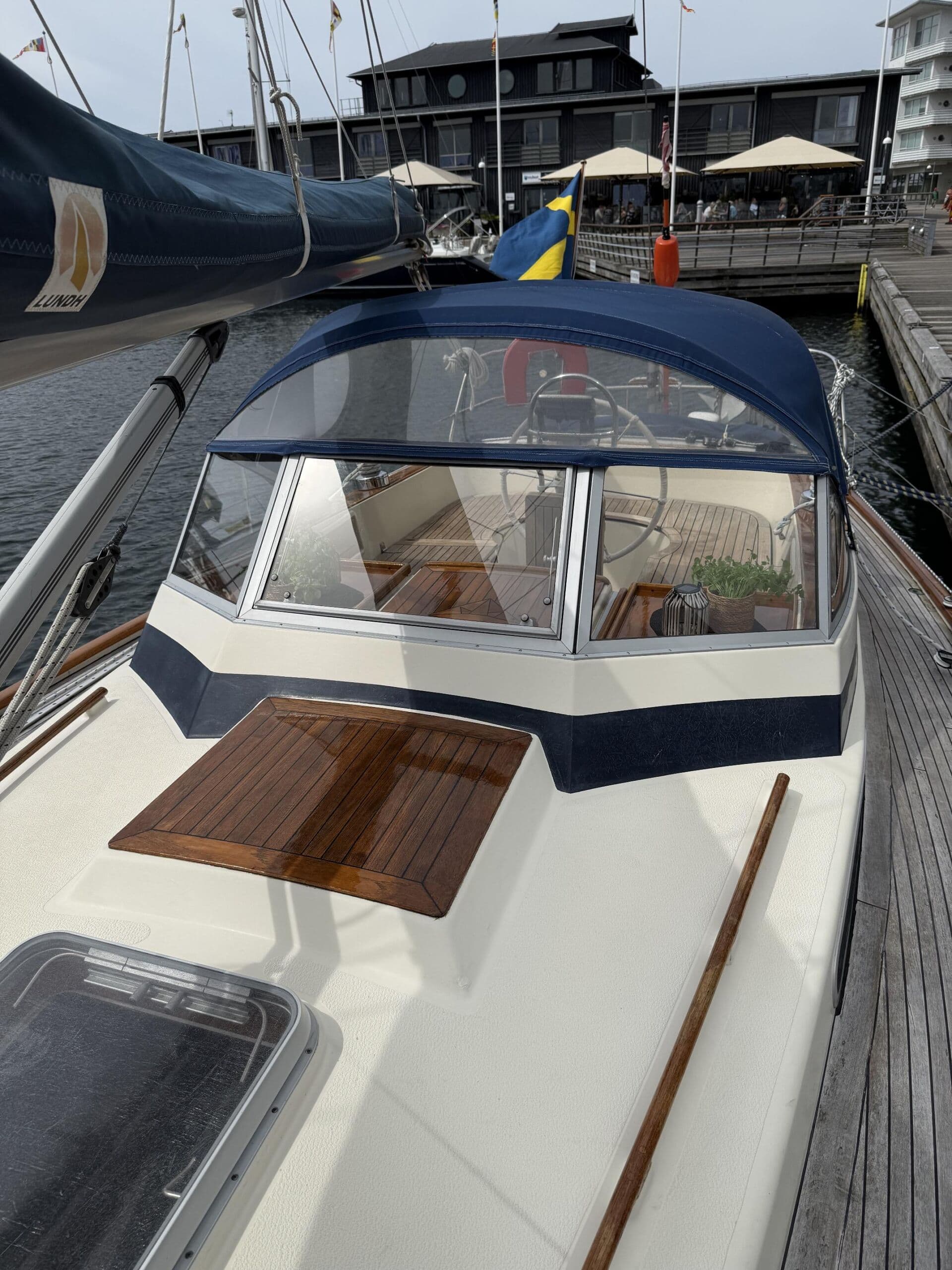 Hallberg-Rassy 352 – Bild 16