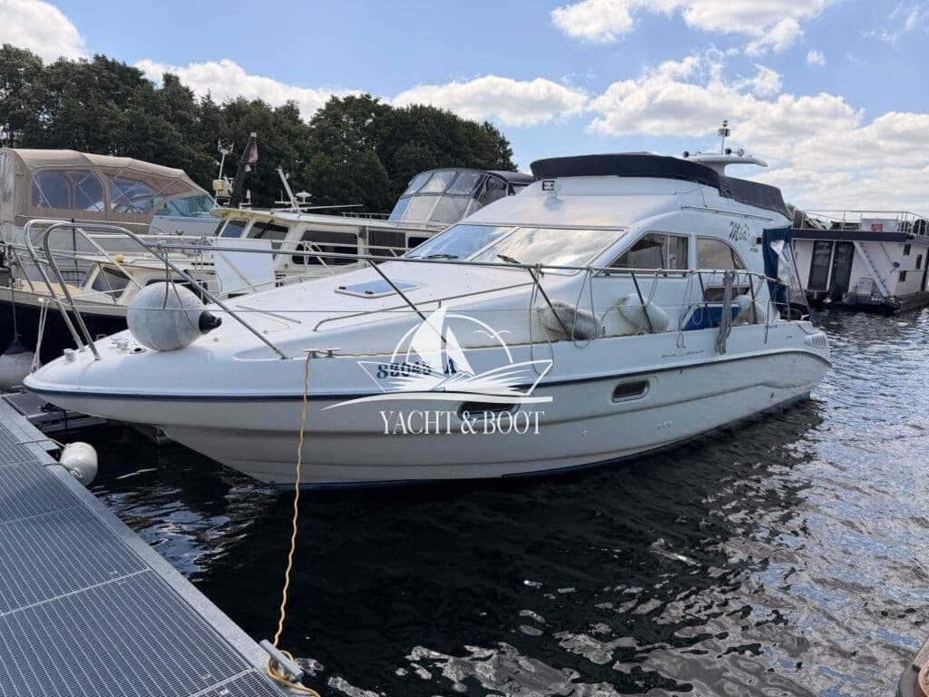 Sealine F330