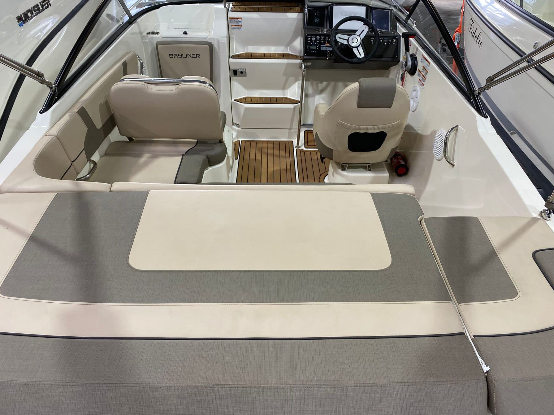 BAYLINER VR5C – Bild 6