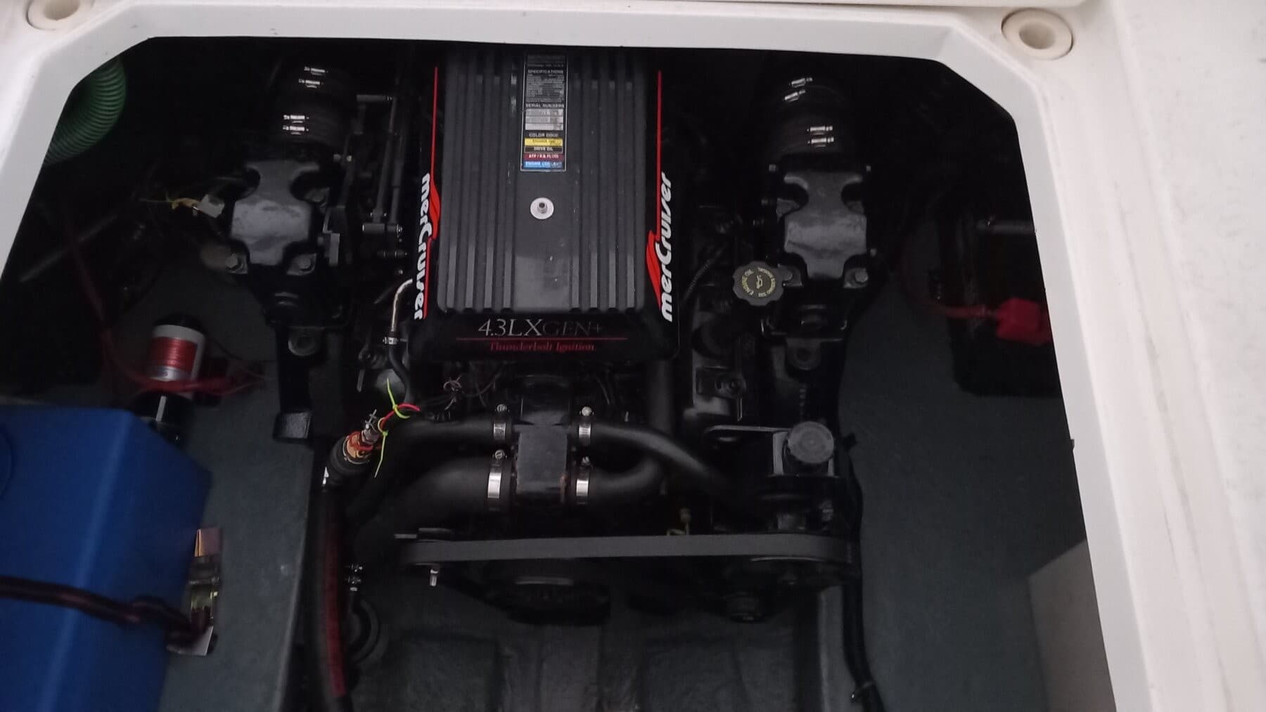 Sea Ray 230 DA – Bild 12