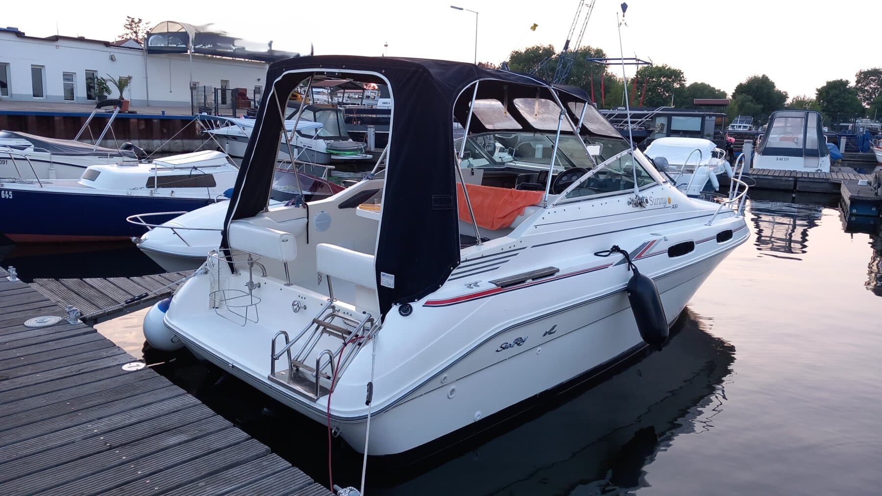 Sea Ray 230 DA – Bild 4