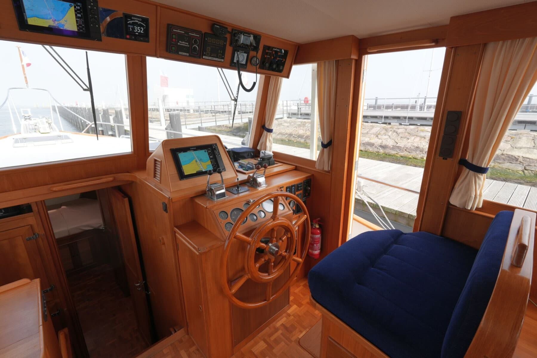Grand Banks 46 Motor Yacht – Bild 8