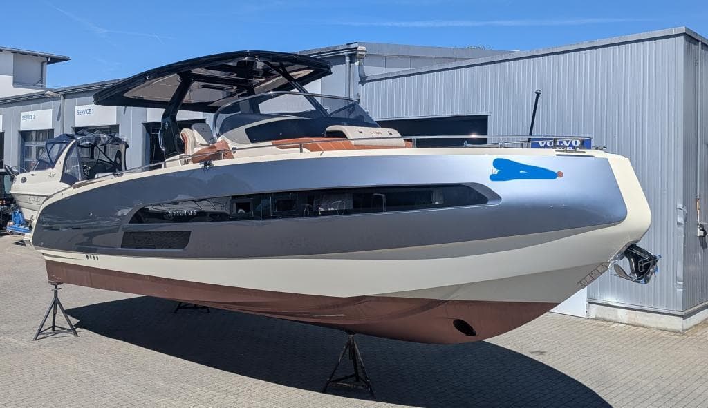 Invictus GT 320
