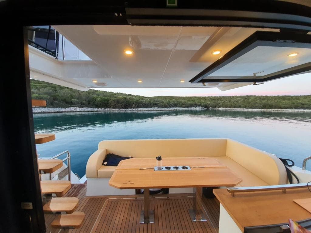 Sealine F430 FLY – Bild 8