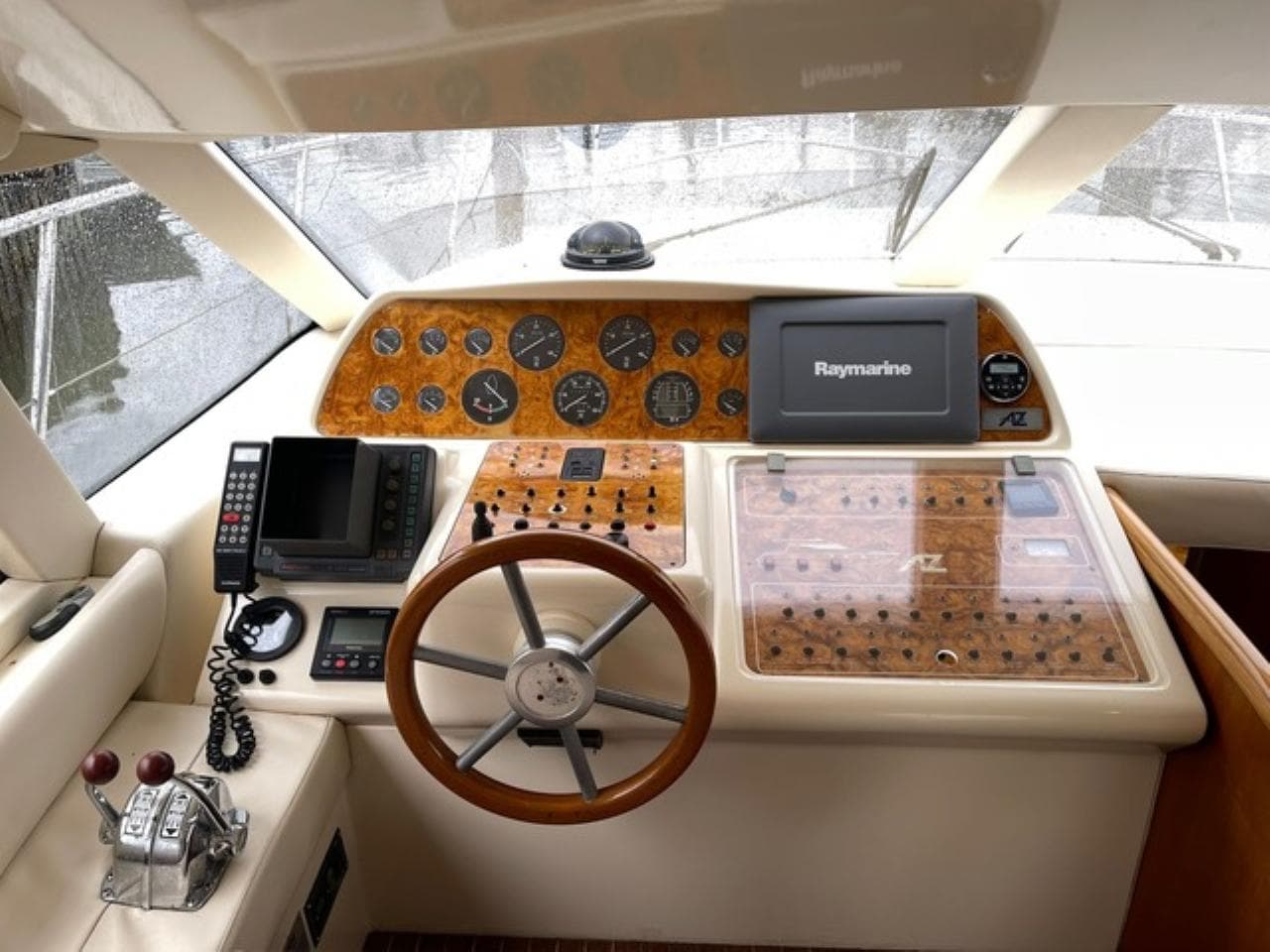 Azimut 40 Flybridge – Bild 5