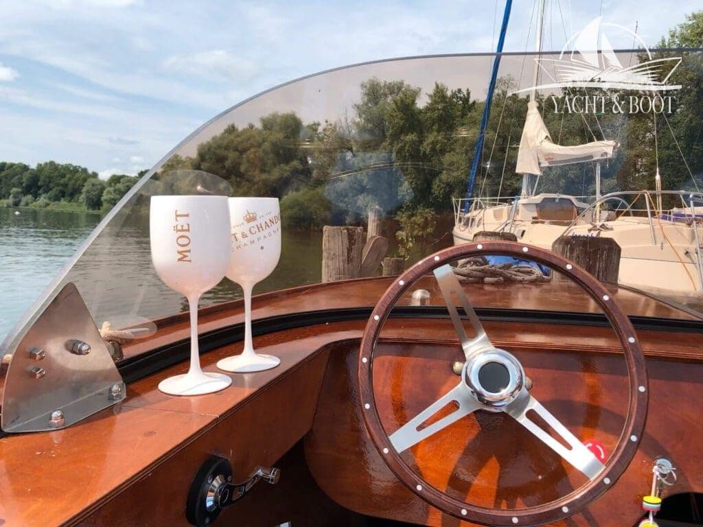 Wiking Variant | Elektroboot, Refit, Holzklassiker,Trailer – Bild 2