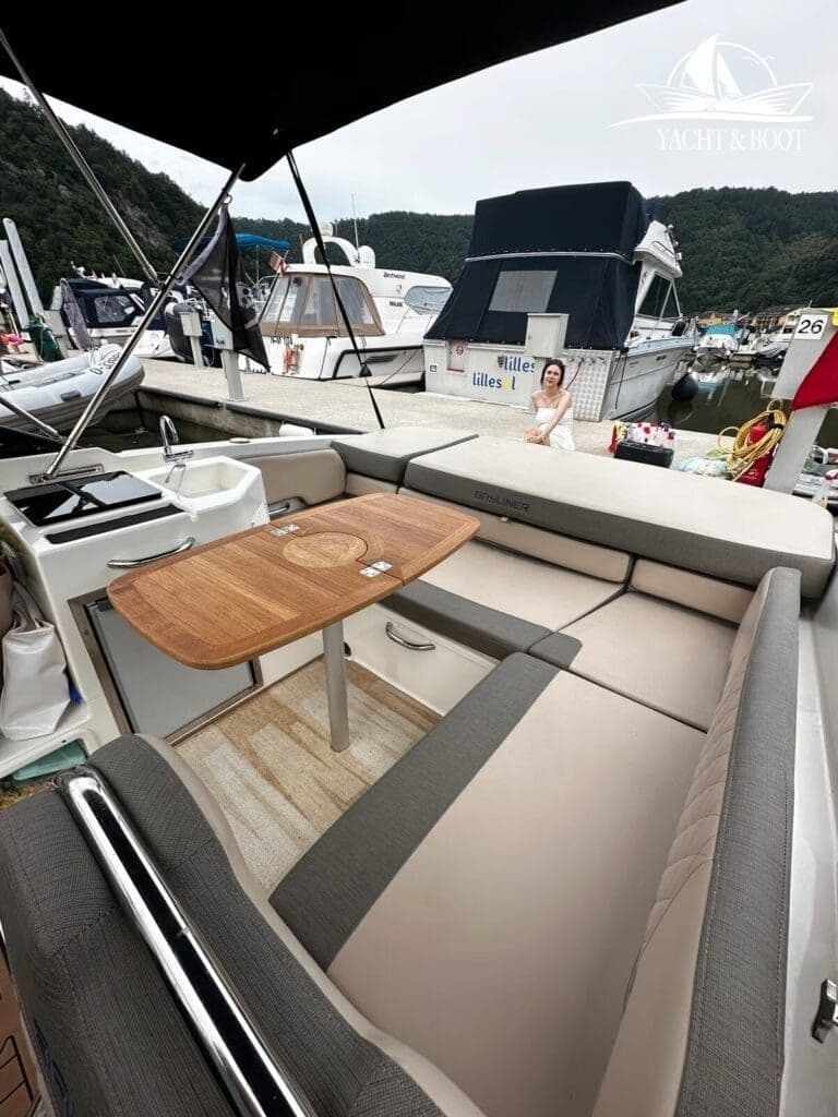 Bayliner VR6 C | nur 106 Std., 300 PS, Vollausstatung – Bild 13
