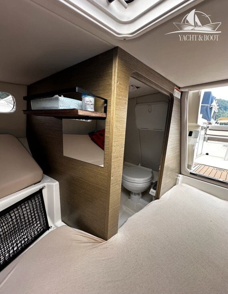 Bayliner VR6 C | nur 106 Std., 300 PS, Vollausstatung – Bild 16