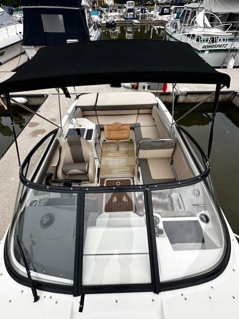 Bayliner VR6 C | nur 106 Std., 300 PS, Vollausstatung – Bild 8