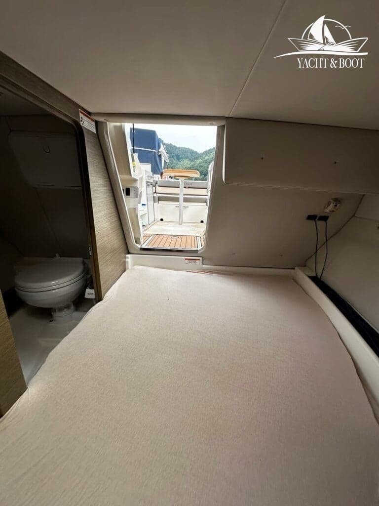Bayliner VR6 C | nur 106 Std., 300 PS, Vollausstatung – Bild 15