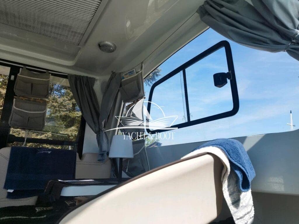 Velvette V 23 Active Seda | 200 PS, Rauwasser, inkl. Trailer – Bild 13