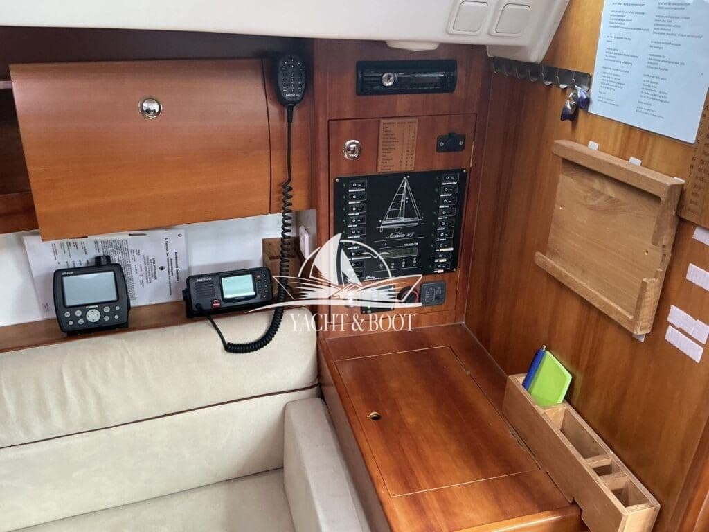 Antila 27 | einfach segeln, neuer Motor (6h), Liegeplatz – Bild 5