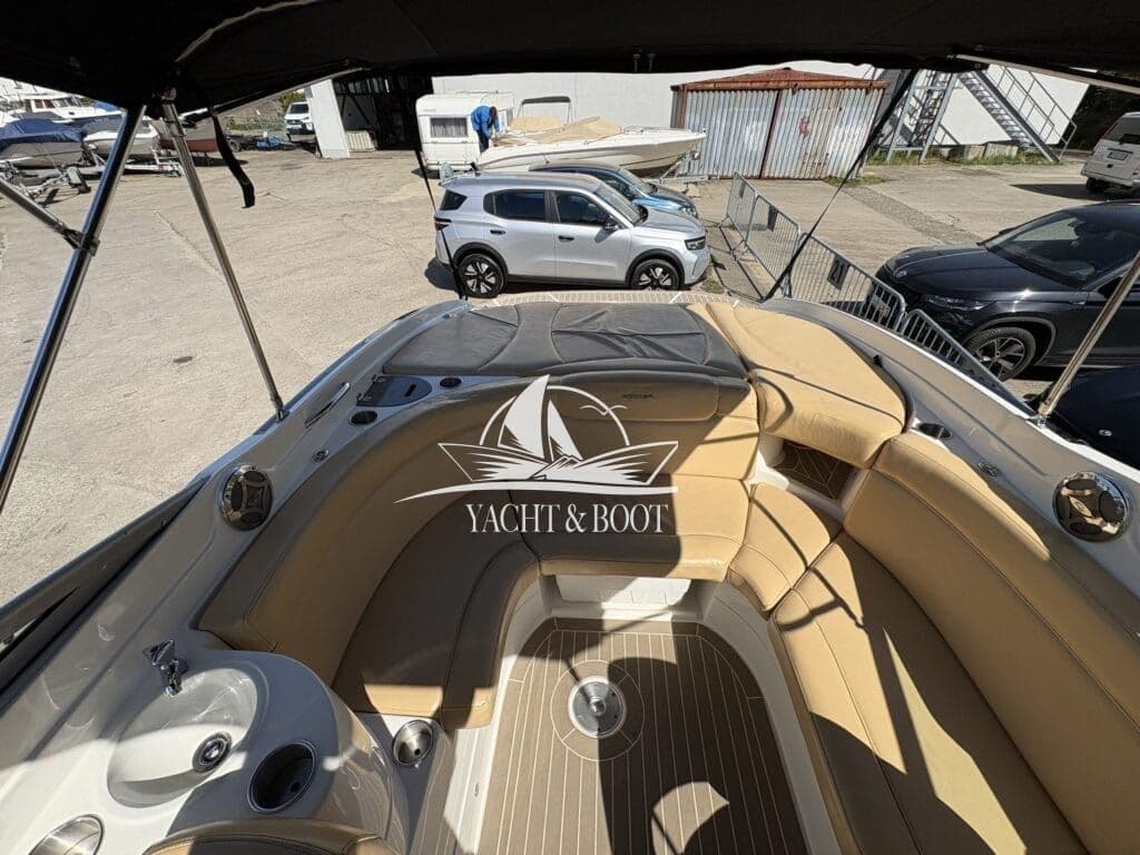 Rinker 246 Captiva CC | 300 PS (v8), 610 h, inkl. Trailer – Bild 13