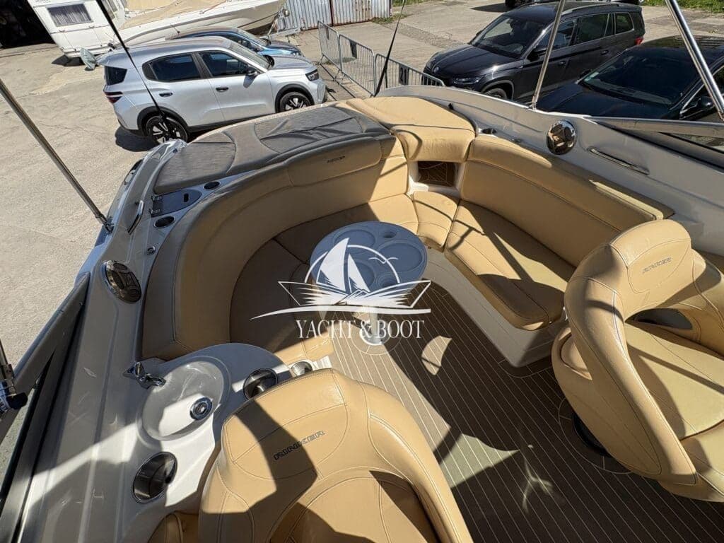 Rinker 246 Captiva CC | 300 PS (v8), 610 h, inkl. Trailer – Bild 14