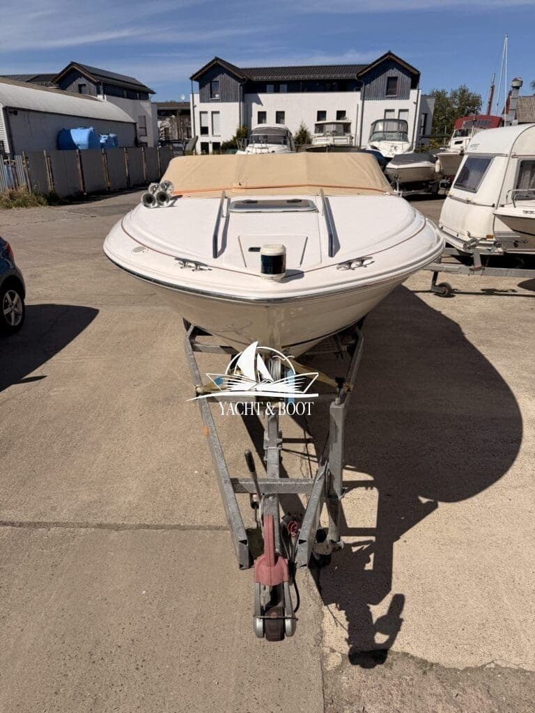 Sea Ray 200 | Daycruiser (205 PS V6), wenig Stunden – Bild 4
