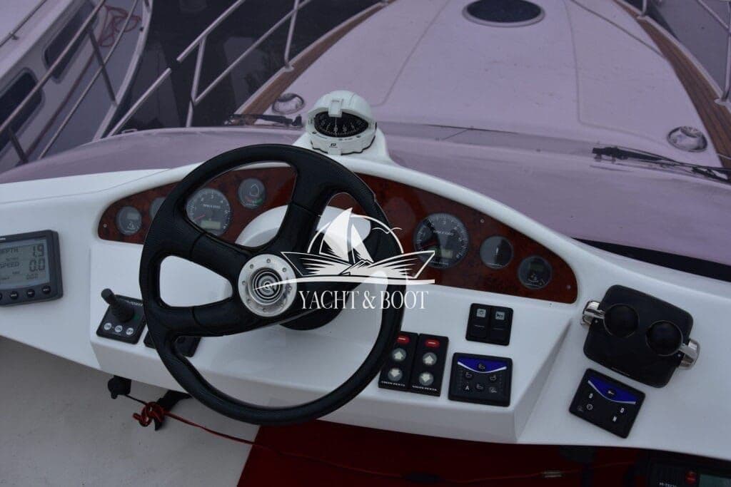 Galeon 330 Fly – Bild 7