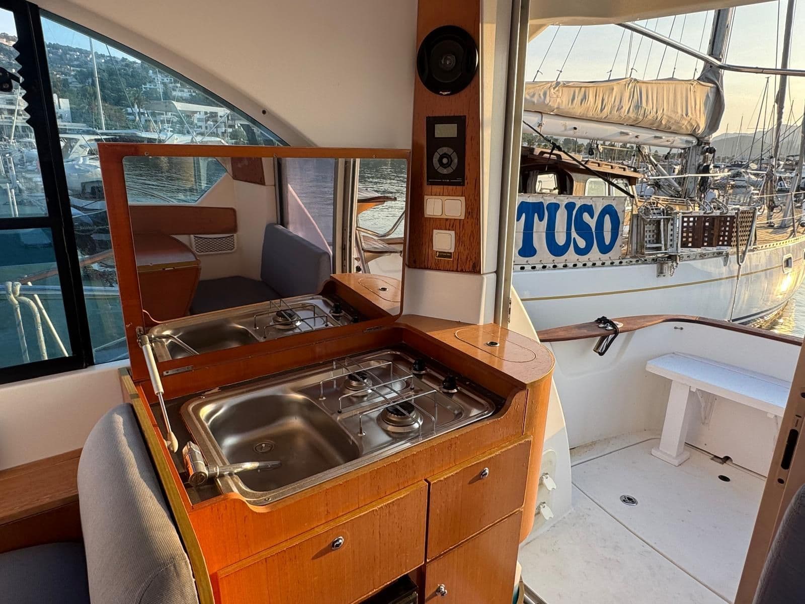 Beneteau Antares 8.80 – Bild 13