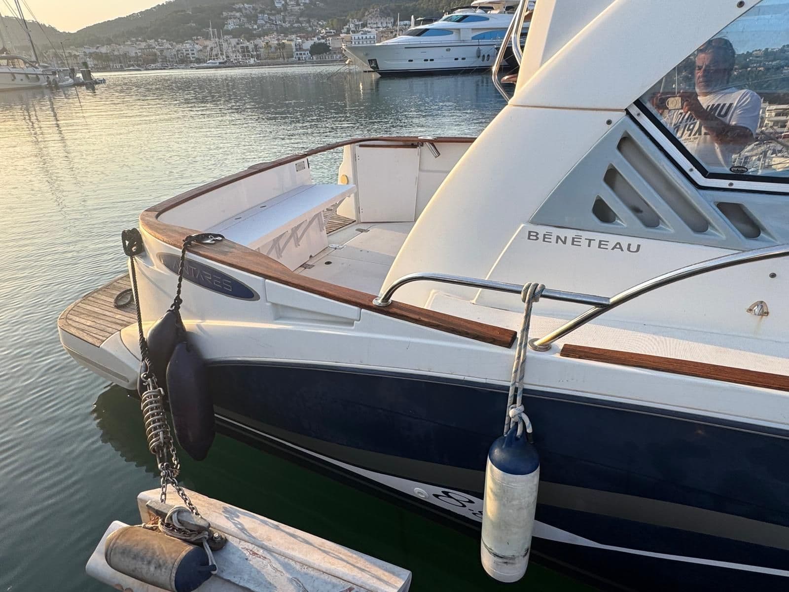 Beneteau Antares 8.80 – Bild 2