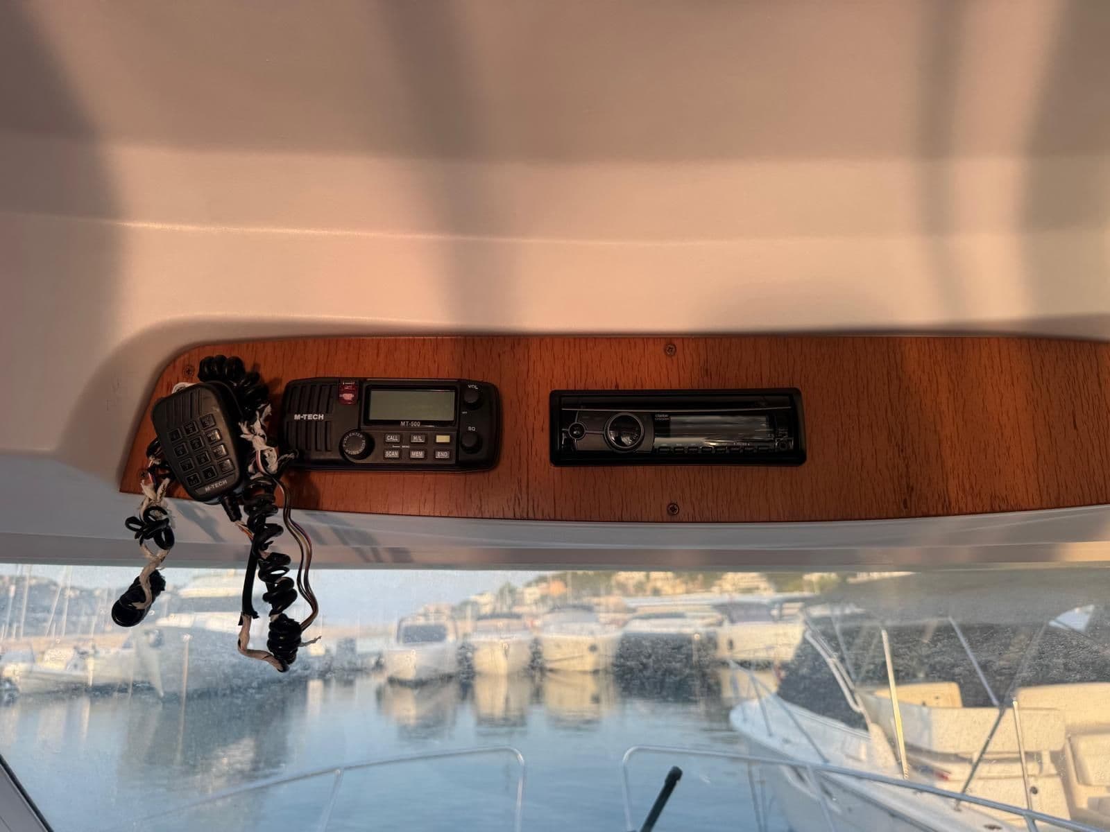 Beneteau Antares 8.80 – Bild 10