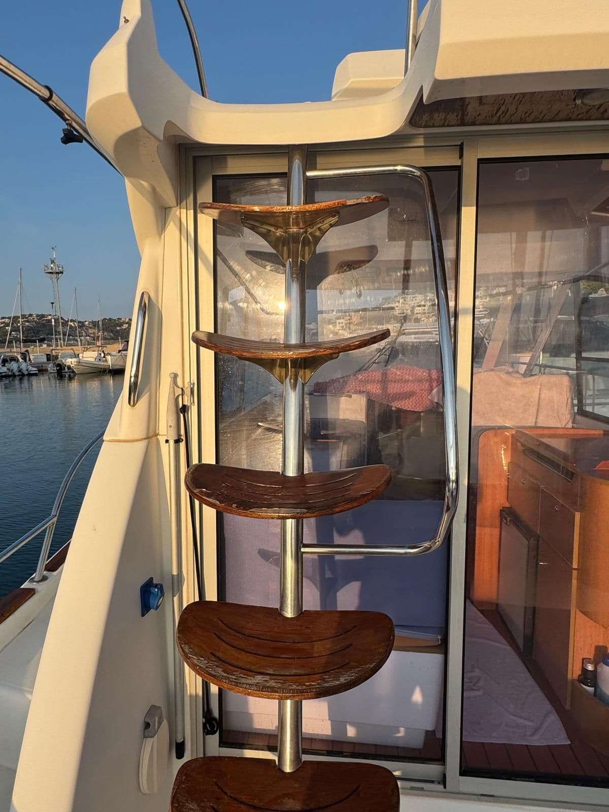 Beneteau Antares 8.80 – Bild 6