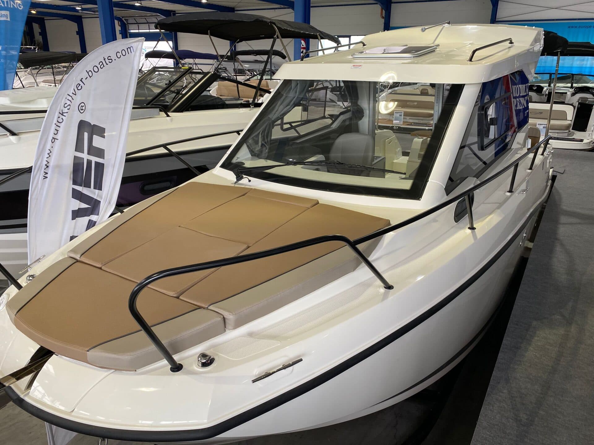 QUICKSILVER ACTIV 705 WEEKEND