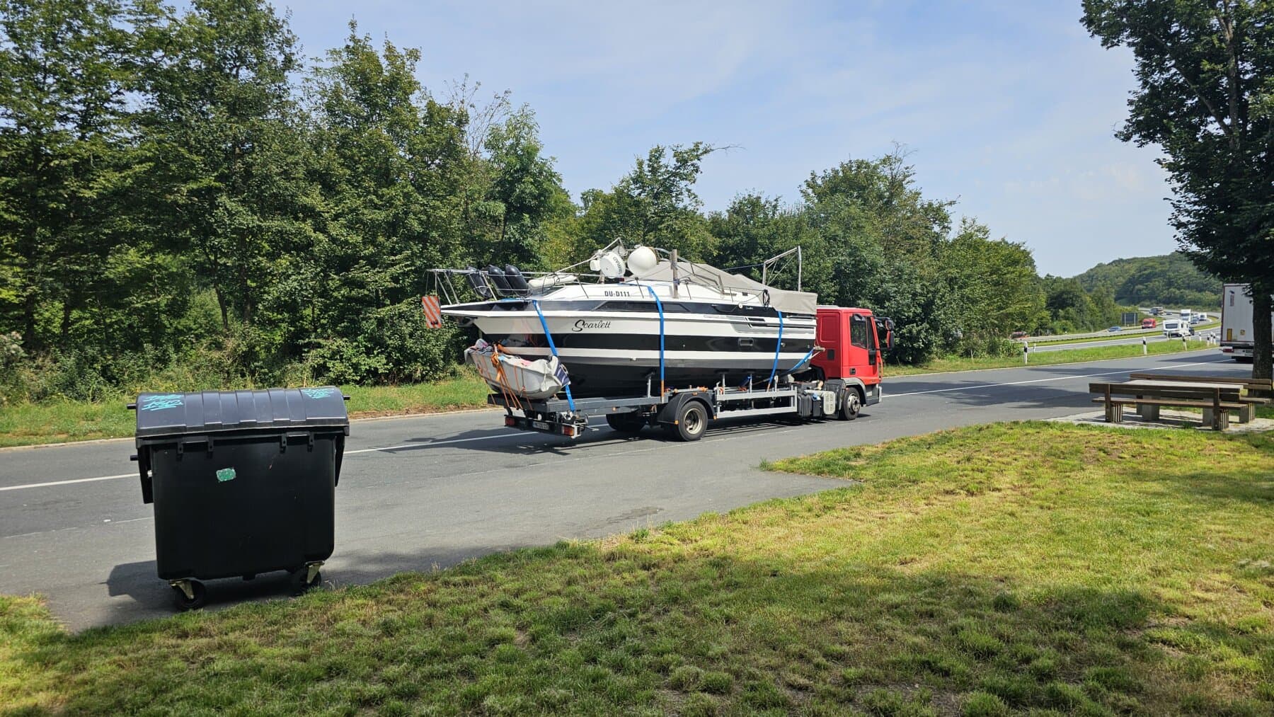 Regal Ambassador 255XL+ Bootstransporter LKW, + Beiboot ALU RIB 2,70m – Bild 9