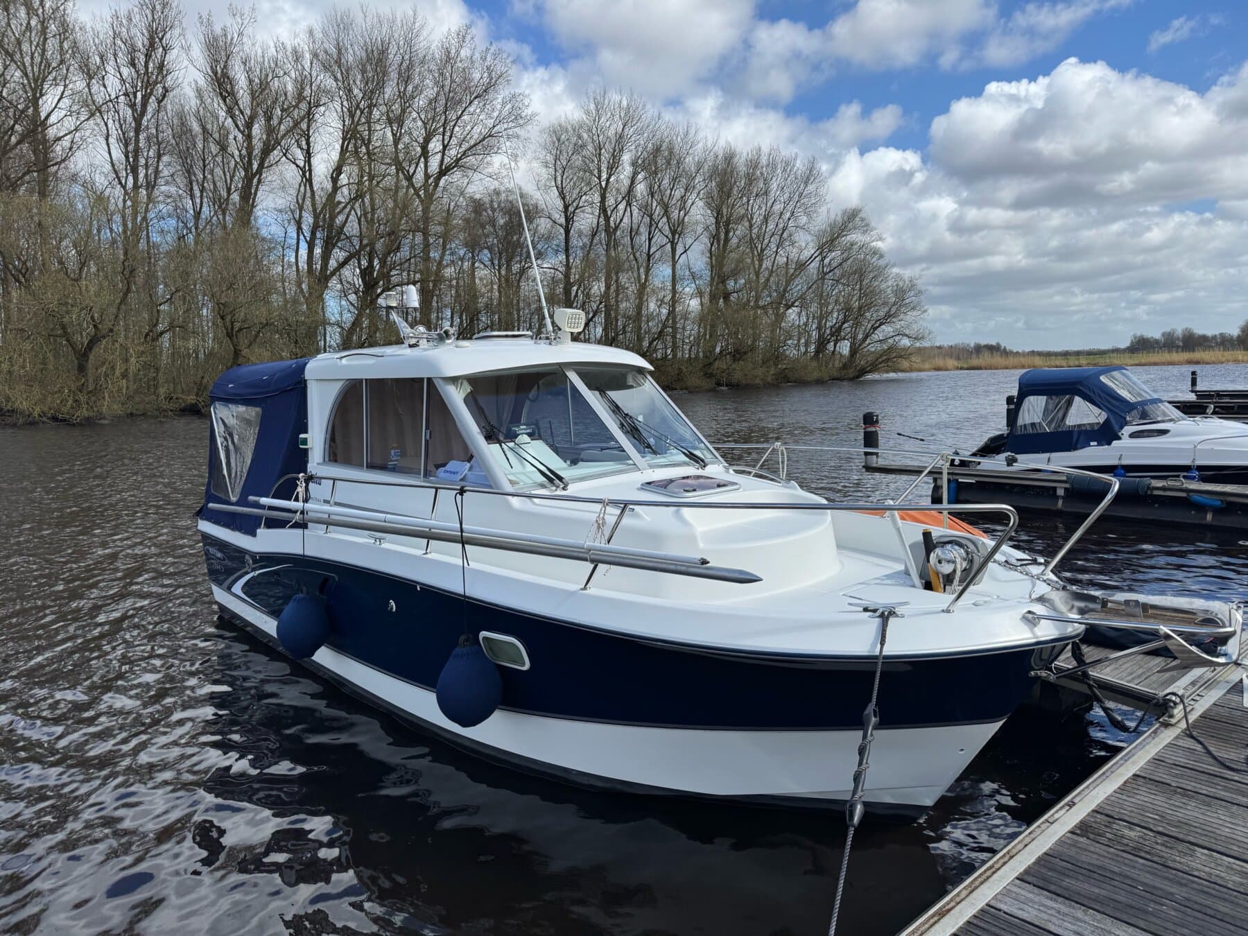 Beneteau Antares 760 – Bild 2