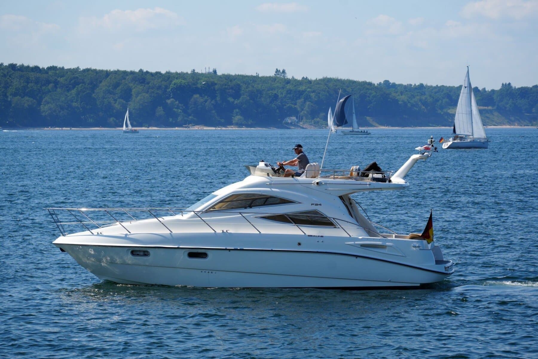 Sealine F34