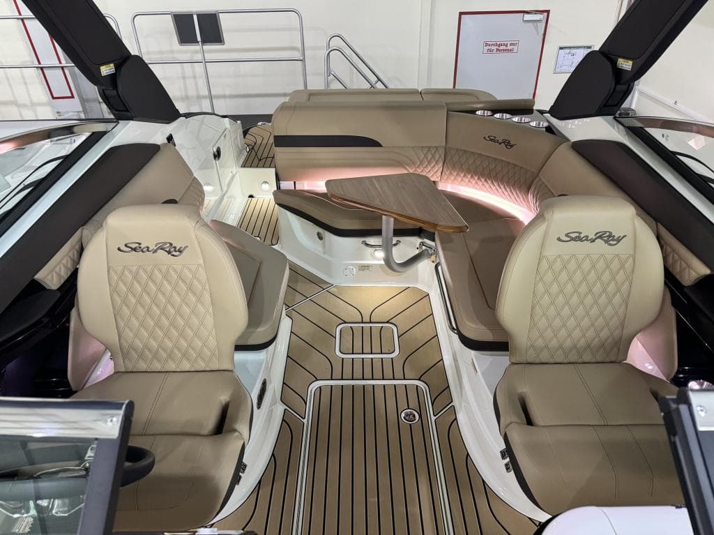 Sea Ray 260 SLX – Bild 5