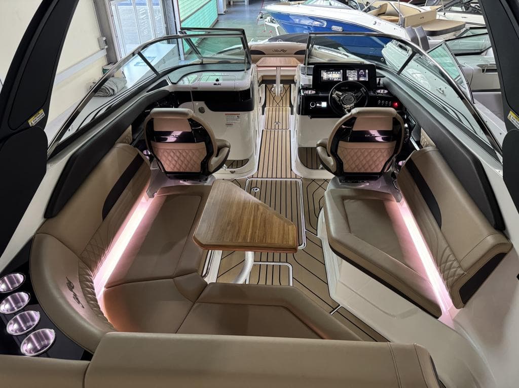Sea Ray 260 SLX – Bild 7