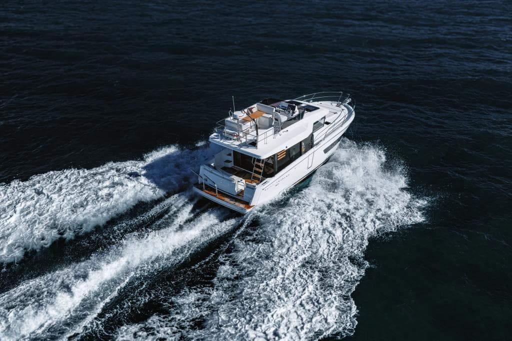 Beneteau Swift Trawler 37 Fly – Bild 8