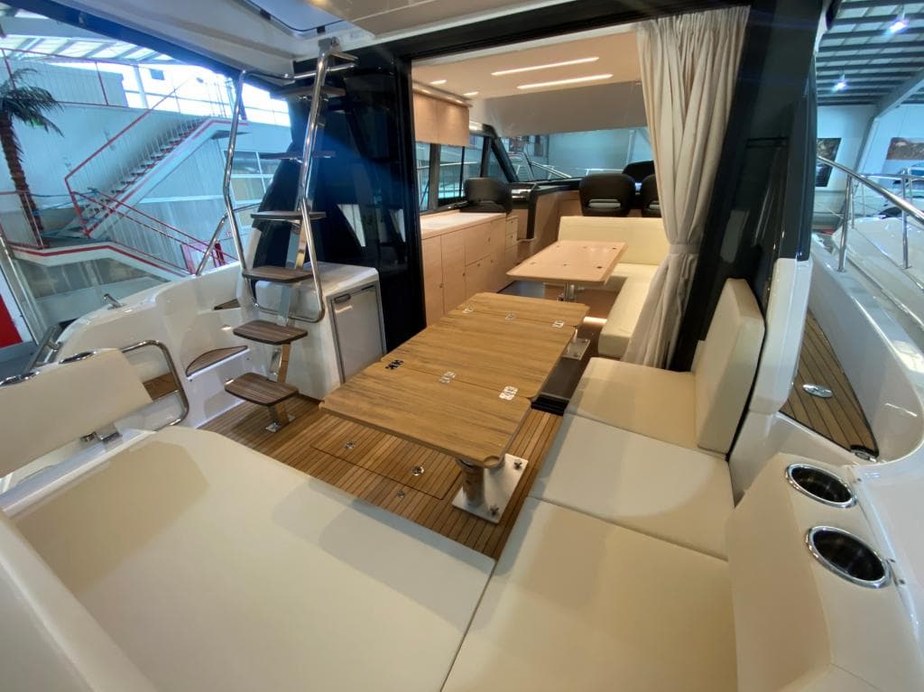Bavaria R40 Fly – Bild 4