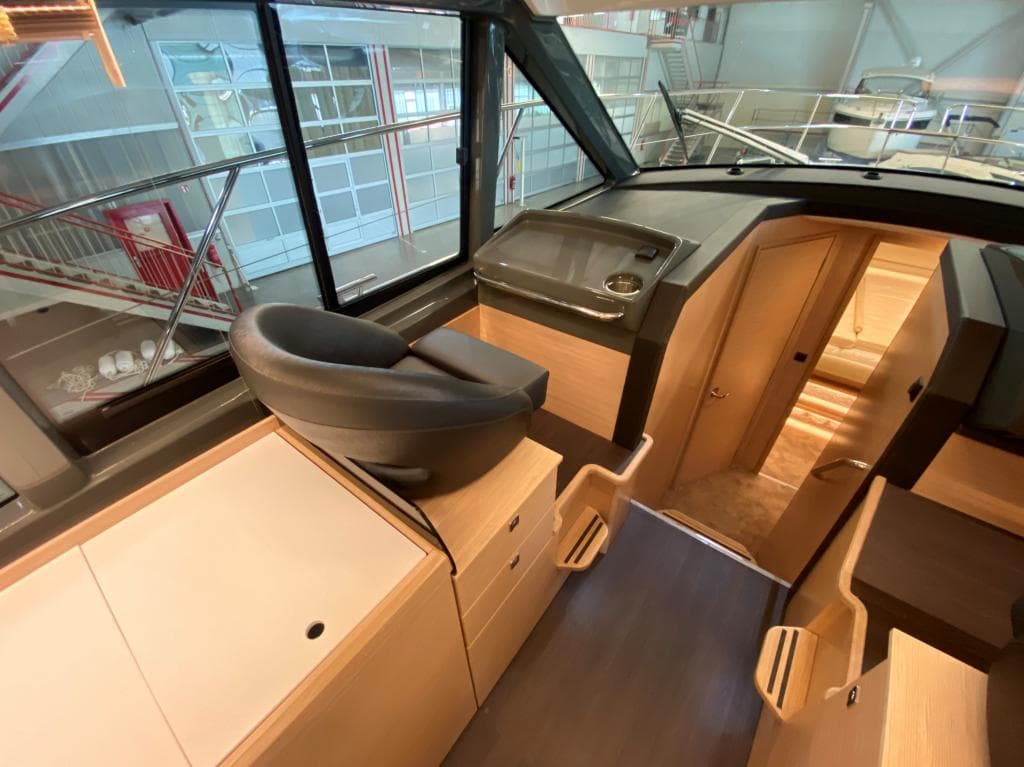 Bavaria R40 Fly – Bild 9