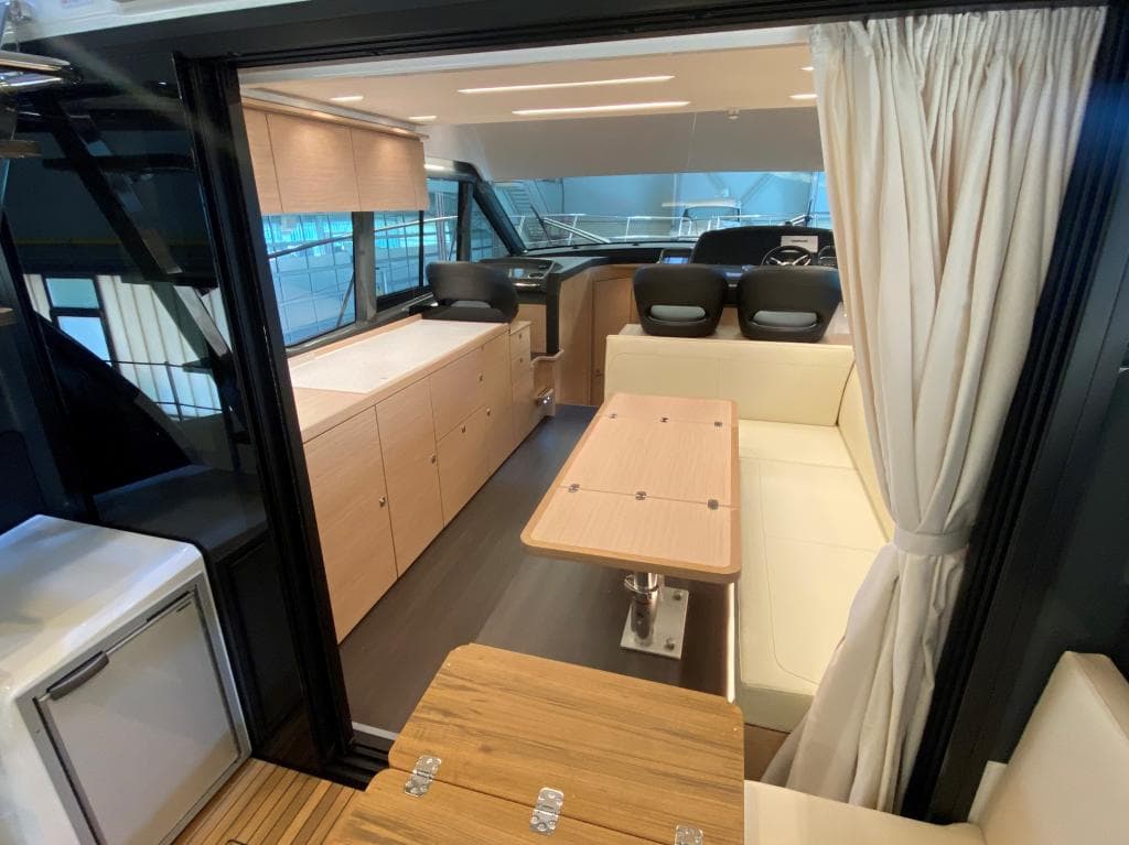 Bavaria R40 Fly – Bild 5
