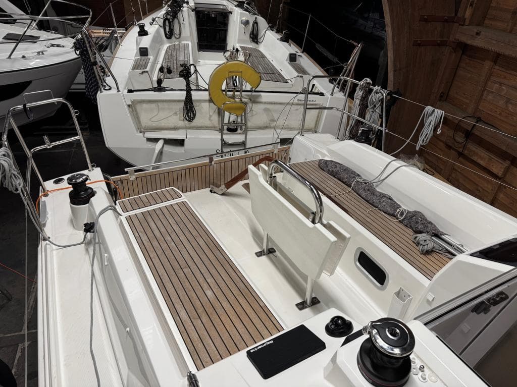 Beneteau Oceanis 30.1 – Bild 10