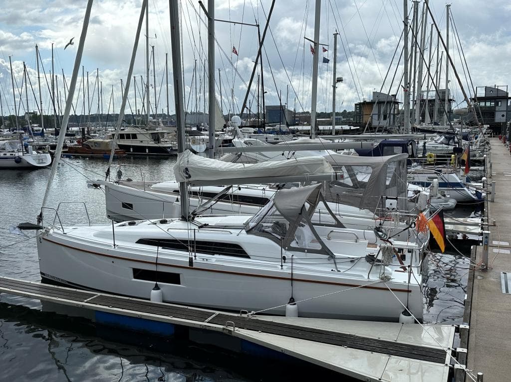 Beneteau Oceanis 30.1