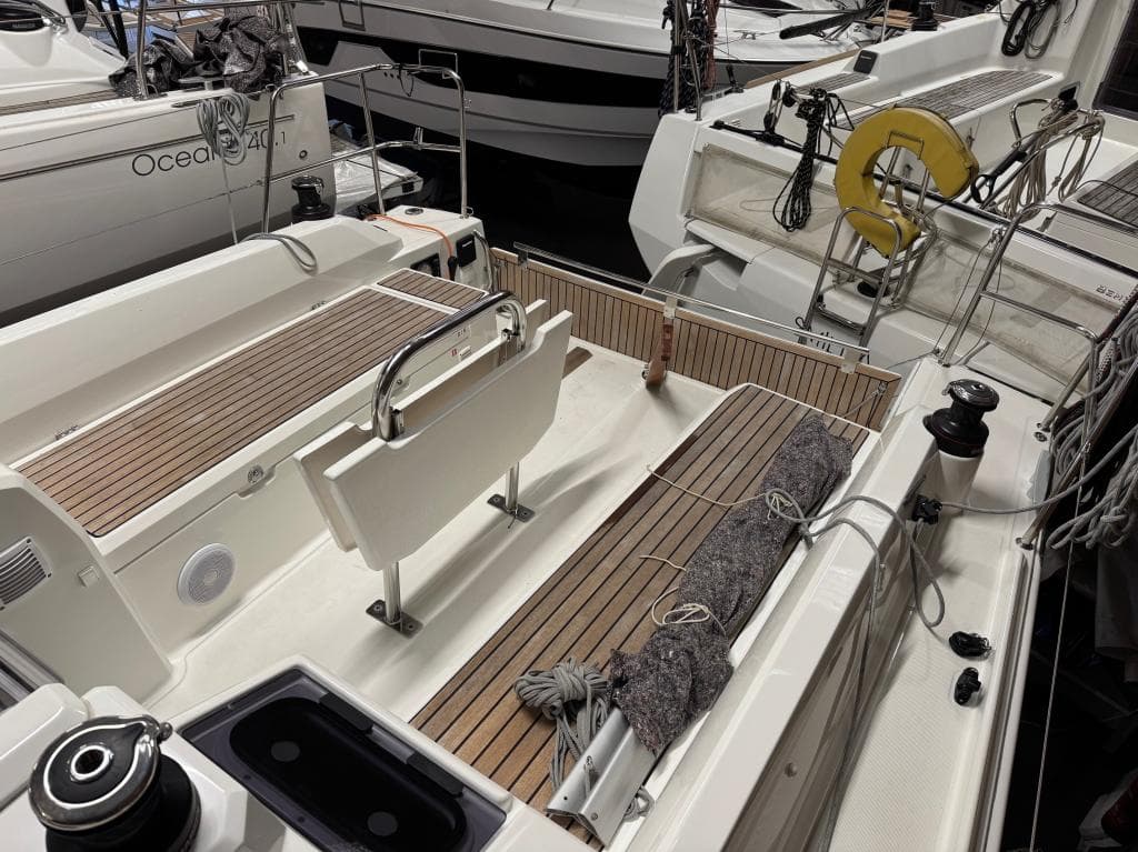 Beneteau Oceanis 30.1 – Bild 11