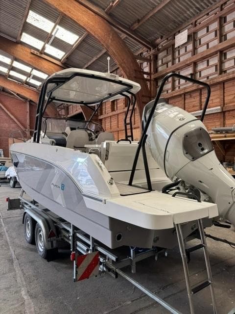 Beneteau Flyer 8 Sundeck V2 – Bild 7