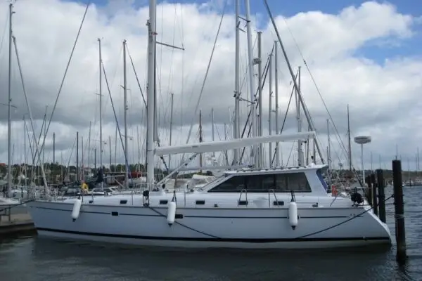 Beneteau 50 Custom made Decksalon yacht