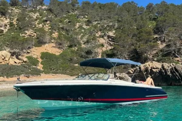 Chris Craft Corsair 28