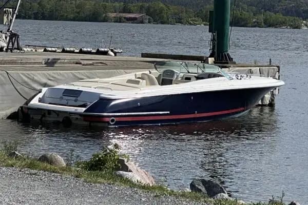 Chris-Craft Corsair 28