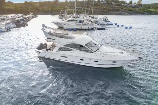 Galeon 440 Fly
