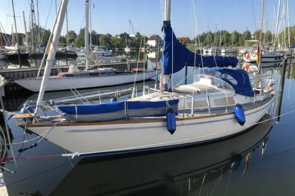 Hallberg-Rassy Mistress 32