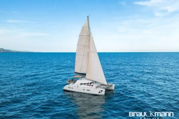 Lagoon 380