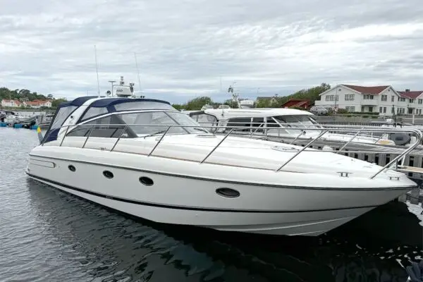 Princess V42