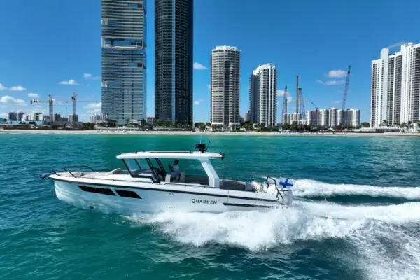 QUARKEN Quarken 35 Grand Tourer