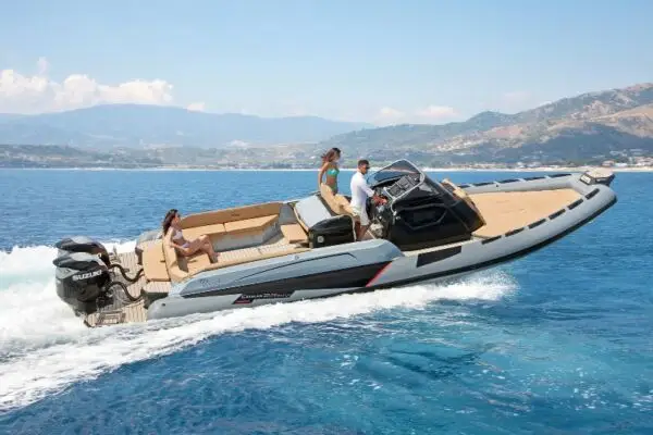 Ranieri Cayman 38.0 Executive (New)